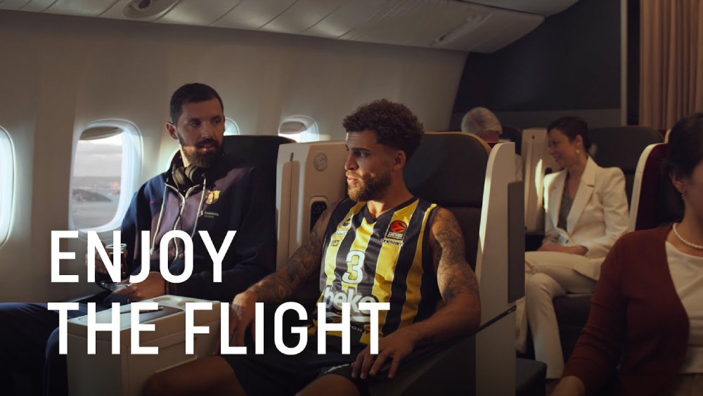 هیجان‌انگیزترین پرواز ترکیش با بازیکنان افسانه‌ای + ویدیو